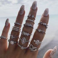 Fashion Diamond Love Pearl Leaf 10-teiliger Ring Kreativer Retro-weiblicher Ring sku image 62