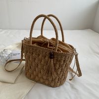 Summer Fashion New Messenger Straw Portable Basket Bucket Bag sku image 1