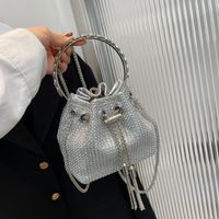 2022 Summer New Trendy Fashion Sequined Chain Portable Bucket Shape Messenger Bag main image 1