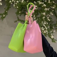 2022 New Simple Solid Color Portable Underarm Shoulder Bucket Bag main image 3