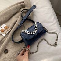 New Retro Style Crocodile Pattern Chain Messenger Small Square Bag sku image 2