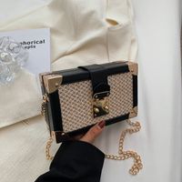 2022 Summer New Style Shoulder Chain Messenger Straw Woven Box Bag main image 6