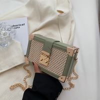2022 Summer New Style Shoulder Chain Messenger Straw Woven Box Bag sku image 2