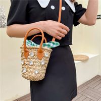 Straw Solid Color Fashion Weave Soft Surface Bucket Shape String Straw Bag sku image 2