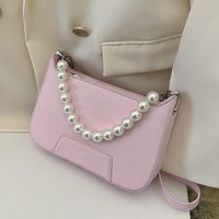 Women 2022 New Fashion Pearl Chain Portable Shoulder Messenger Bag main image 1