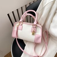 2022 New Style Contrast Color Shoulder Messenger Small Square Bag main image 5