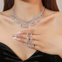 Mujeres De Lujo Moda Borla Aleación Diamantes De Imitación Pendientes Collar Conjunto De Joyas Embutido Diamantes De Imitación main image 1