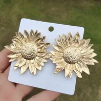 Women's Retro Exaggerated Fashion Flowers Alloy Earrings Plating No Inlaid Drop Earrings main image 5
