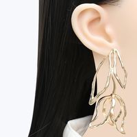 Fashion Simple Creative Geometric Flower Shape Alloy Earrings main image 2