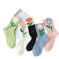 Cute Flower Pattern Free Size Women's Cotton Mid-calf Socks main image 4