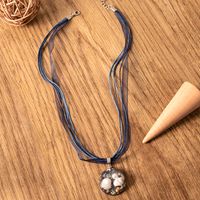 Simple Style Synthetic Resin Shell Necklace Resin Inlay Resin main image 3