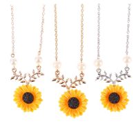 Frau Mode Sonnenblumen Legierung Halskette Mit Anhänger Eingelegte Perlen Künstliche Perlen Halsketten main image 2