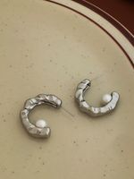 Moda Forma De C Enchapado Cobre Perlas Artificiales Pendientes main image 4