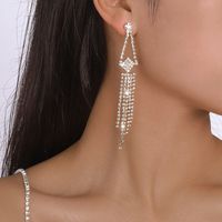 Fashion Geometric Metal Tassel Rhinestone Drop Earrings main image 3