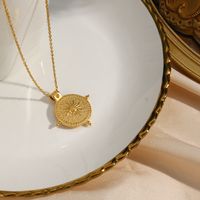 Fashion Round Sun Stainless Steel Plating Gold Plated Pendant Necklace main image 2