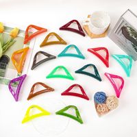 Classic Style Triangle Plastic Resin Hollow Out Hair Claws main image 4