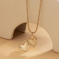 Fashion Heart Shape Alloy Plating Pendant Necklace main image 2