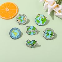 Cartoon Style Earth Heart Shape Alloy Stoving Varnish Brooches main image 3