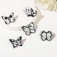 Novelty Butterfly Skull Alloy Stoving Varnish Metal Brooches main image 1