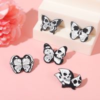 Novelty Butterfly Skull Alloy Stoving Varnish Metal Brooches main image 3