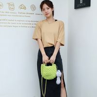 Women's Large Woven Fabric Solid Color Cute Weave Square Zipper Straw Bag main image 4