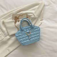 Vintage Style Solid Color Lingge Pillow Shape Zipper Handbag sku image 4
