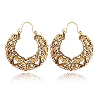 Rétro Accrocheur Creux Motif Totem Vintage Boucles D'oreilles Pétale Géométrique En Forme De Coeur En Métal Ornement sku image 9