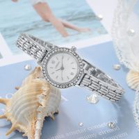 Women's Elegant Geometric Jewelry Buckle Quartz Watch main image 3