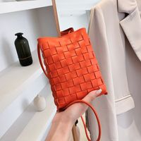 Women's Small Pu Leather Solid Color Fashion Square Magnetic Buckle Crossbody Bag main image 4