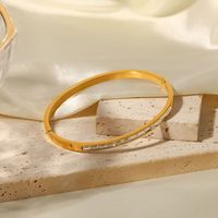 Simple Style Round Stainless Steel Inlay Zircon Gold Plated Bangle main image 1