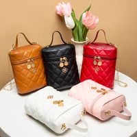 Fashion Solid Color Quilted Bucket Zipper Bucket Bag main image 1