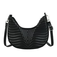 Women's Medium Pu Leather Solid Color Streetwear Zipper Crossbody Bag Underarm Bag main image 4