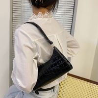 Women's Small Pu Leather Fashion Underarm Bag main image 4