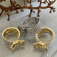 Fashion Solid Color Alloy Inlay Rhinestone Pearl Hair Claws main image 10