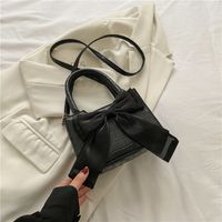 Women's Pu Leather Solid Color Bow Knot Basic Square Zipper Handbag sku image 3