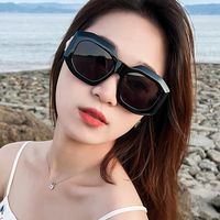 Unisex Fashion Geometric Resin Polygon Sunglasses main image 4