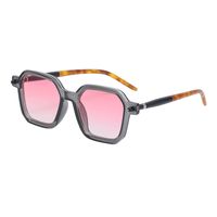 Unisexo Moda Degradado De Color Ordenador Personal Cuadrado Metal Gafas De Sol sku image 3