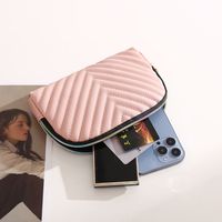 Fashion Stripe Quilted Shell Zipper Clutch Bag main image 4