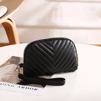 Fashion Stripe Quilted Shell Zipper Clutch Bag sku image 2