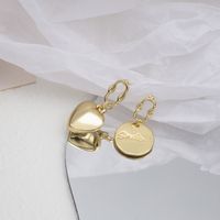 Simple Style Round Heart Shape Alloy Asymmetrical Gold Plated Earrings main image 5