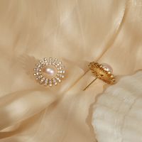 Fashion Round Copper Ear Studs Plating Pearl Zircon Copper Earrings main image 6