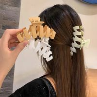 Simple Style Waves Solid Color Arylic Hair Clip main image 2