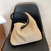 Medium Straw Weave Soft Surface Shopping Bag-typed Magnetic Buckle Straw Bag main image 1