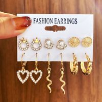 Fashion Heart Shape Butterfly Alloy Inlay Rhinestone Pearl Earrings 1 Set sku image 1