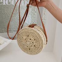 Women's Medium Straw Solid Color Ethnic Style Weave Round Magnetic Buckle Crossbody Bag main image 3