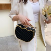 Femmes Petit Faux Cuir Mode Sac À Chaîne sku image 1