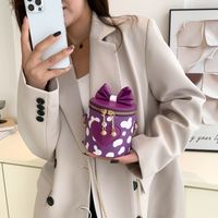 Women's Small Pu Leather Solid Color Streetwear Square Zipper Bucket Bag main image 5