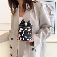 Women's Small Pu Leather Solid Color Streetwear Square Zipper Bucket Bag main image 2