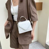 Women's Medium Pu Leather Crocodile Streetwear Square Flip Cover Messenger Bag main image 4
