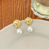 Retro Flower Imitation Pearl Alloy Pleated Earrings main image 5